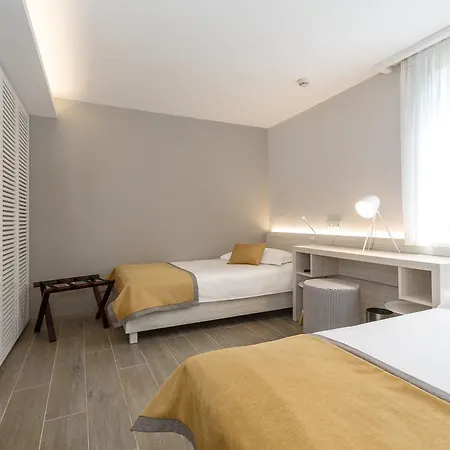 Bellevue Plava Laguna * פורץ